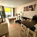 Estrella Apartman Costa Del Silencio